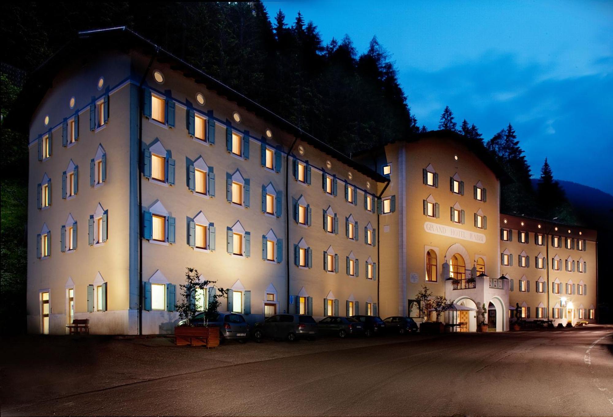 Hotel Terme Di Rabbi 반니 디 라비 외부 사진